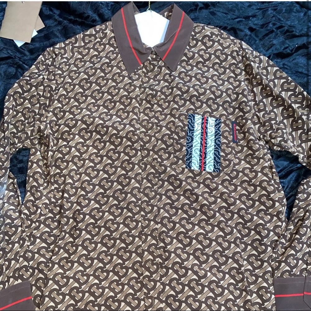 Burberry Top And Scarf Worn Twice Excellent Condition top Size 4 with scarf